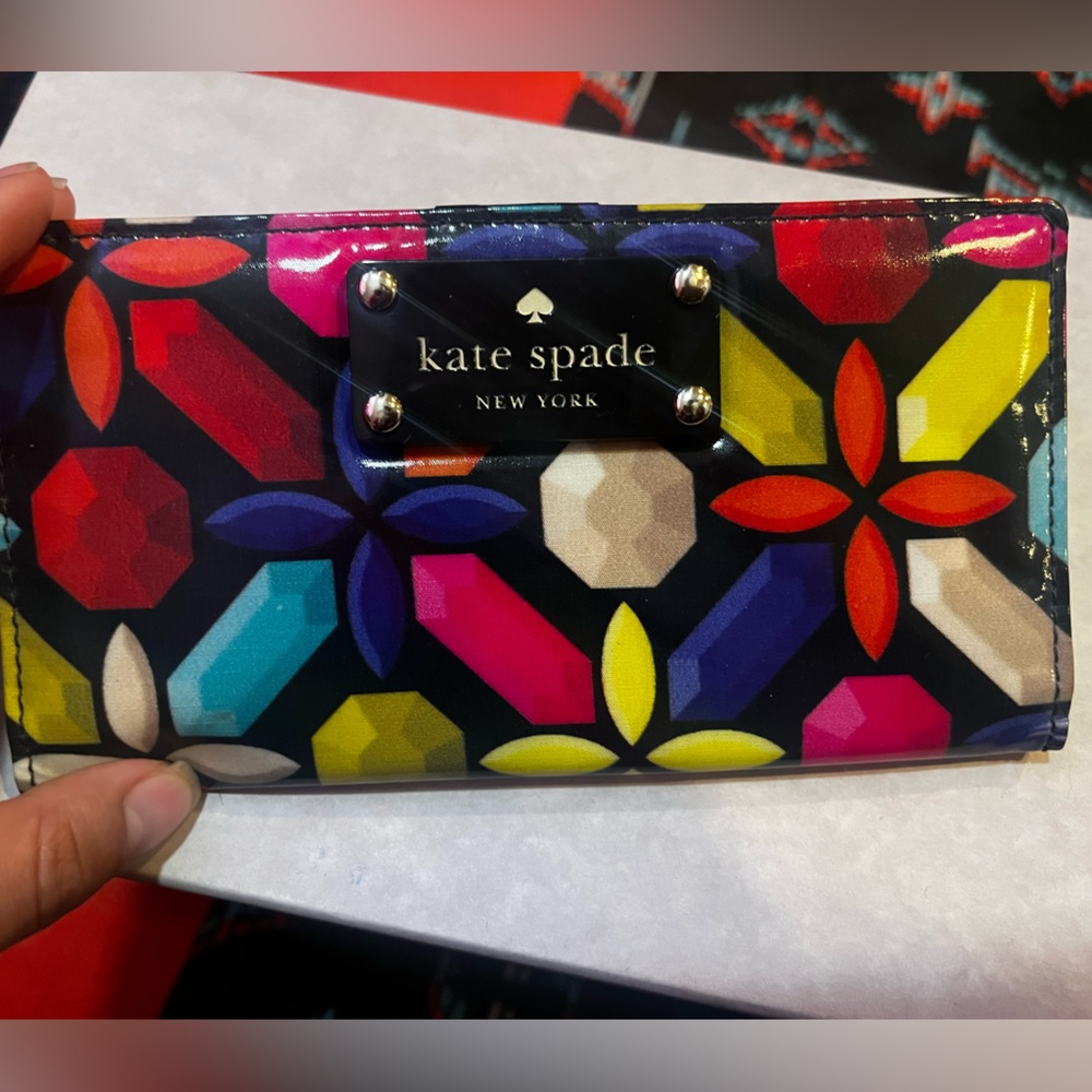 SOLD‼️‼️Kate Spade Bifold Wallet.